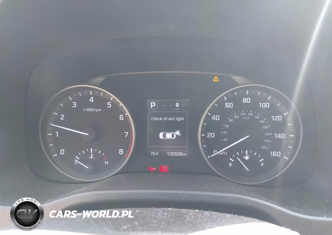 2018 Hyundai Elantra Sel VIN:5NPD84LF7JH232827 - 7