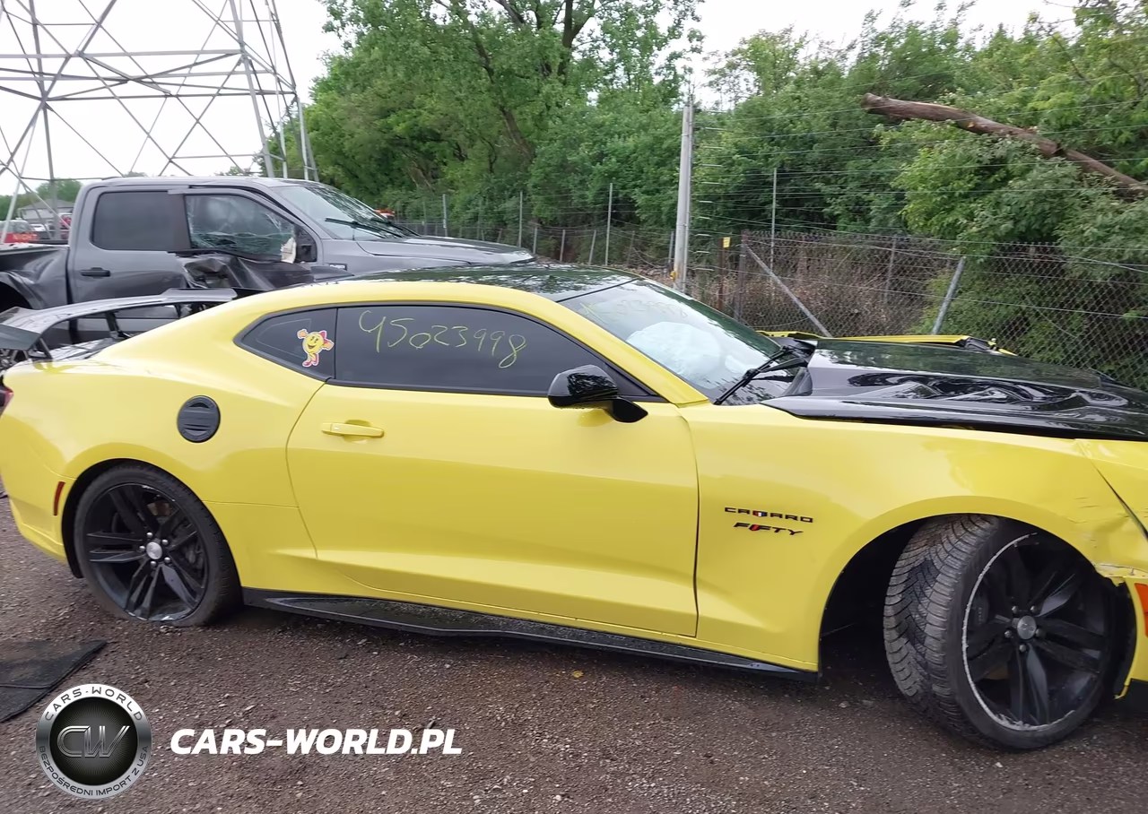 2017 Chevrolet Camaro 2Ss VIN:1G1FG1R72H0107941 - 13