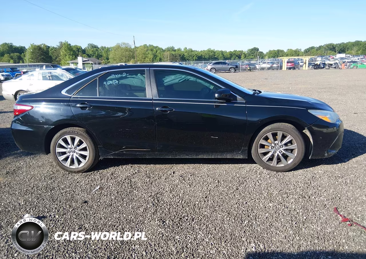 2015 Toyota Camry Xle VIN:4T1BF1FK5FU951023 - 14