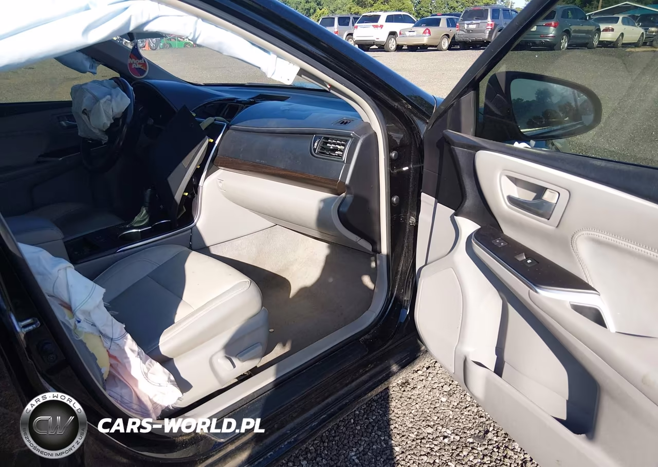 2015 Toyota Camry Xle VIN:4T1BF1FK5FU951023 - 5