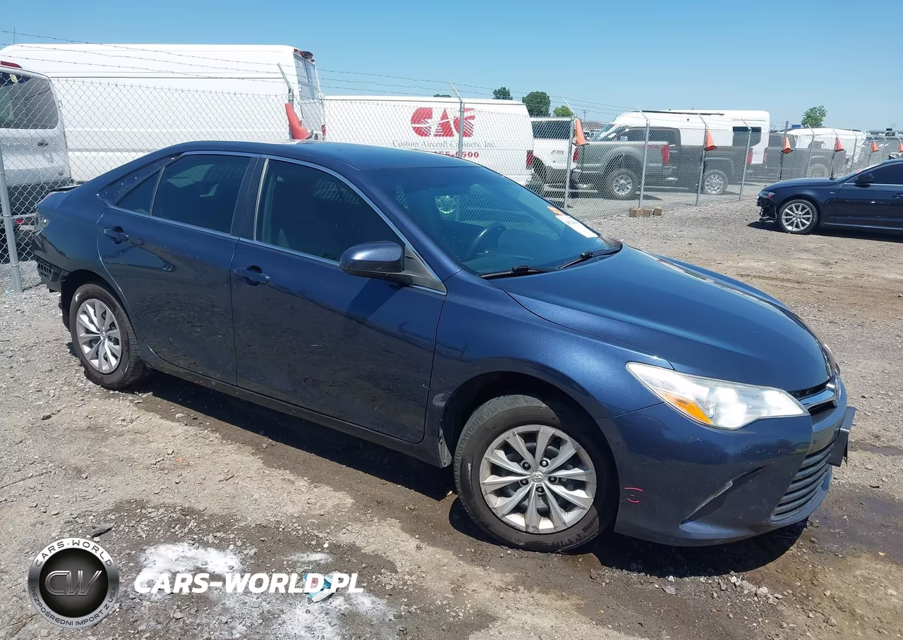 2017 Toyota Camry Le – zdjęcie 1 z 22