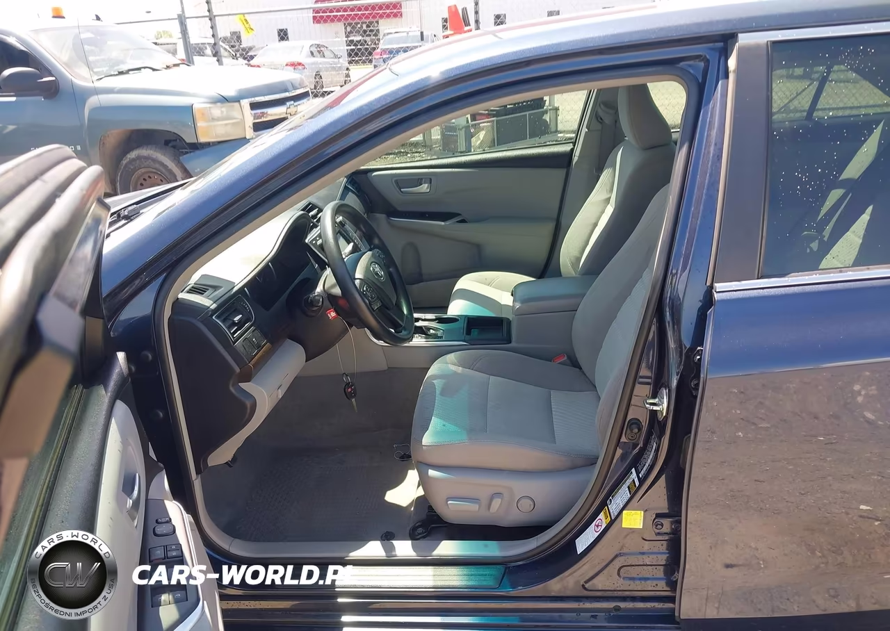 2017 Toyota Camry Le VIN:4T1BF1FK7HU770931 - 18