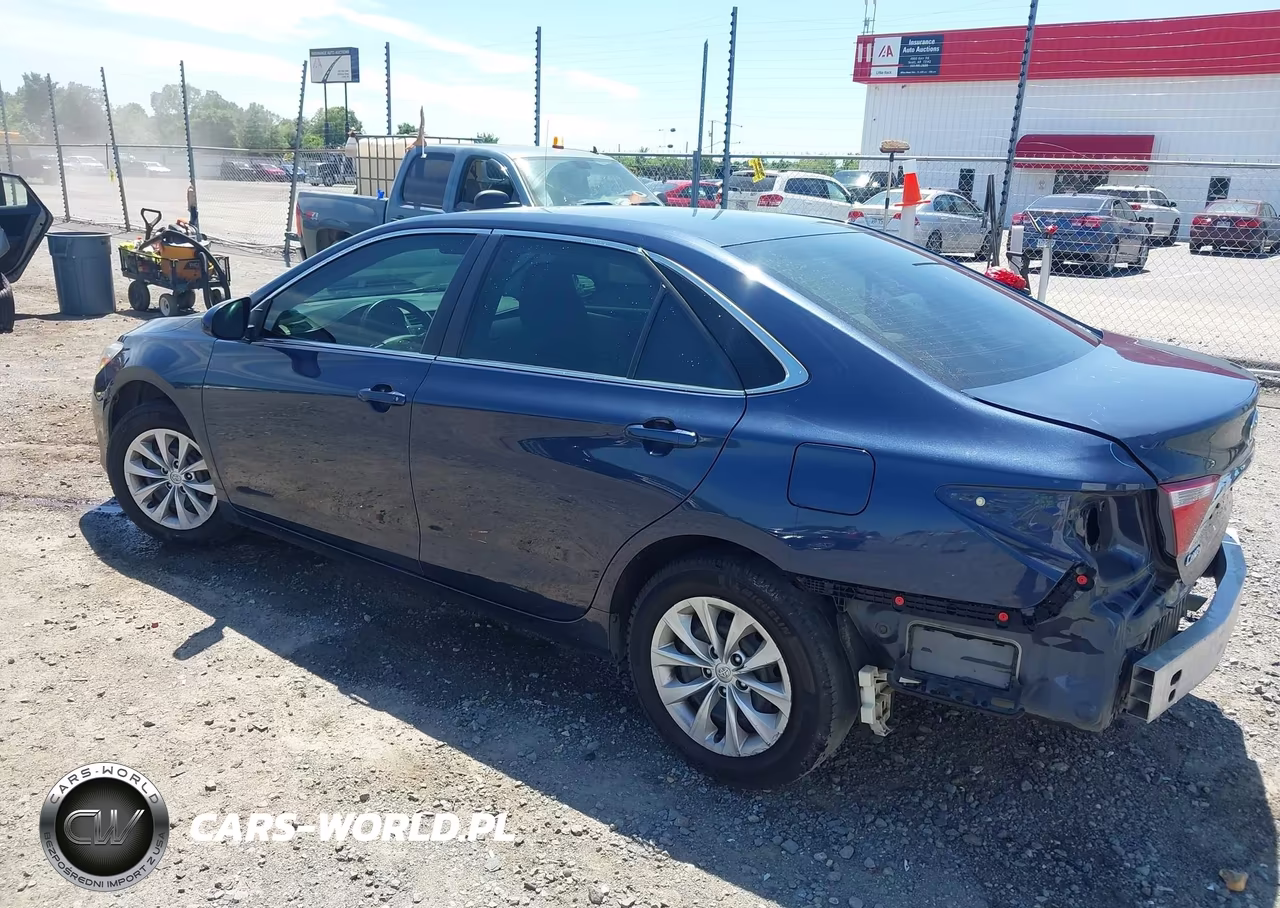 2017 Toyota Camry Le VIN:4T1BF1FK7HU770931 - 3