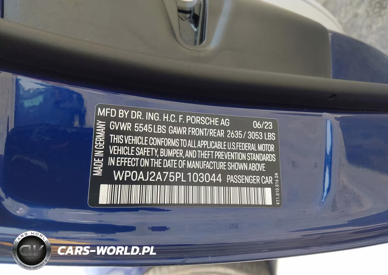 2023 Porsche Panamera 4-4 Platinum Edition-Platinum Edition VIN:WP0AJ2A75PL103044 - 9