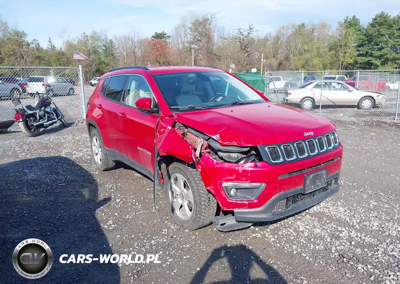 2018 Jeep Compass Latitude 4X4 – zdjęcie 1 z 16
