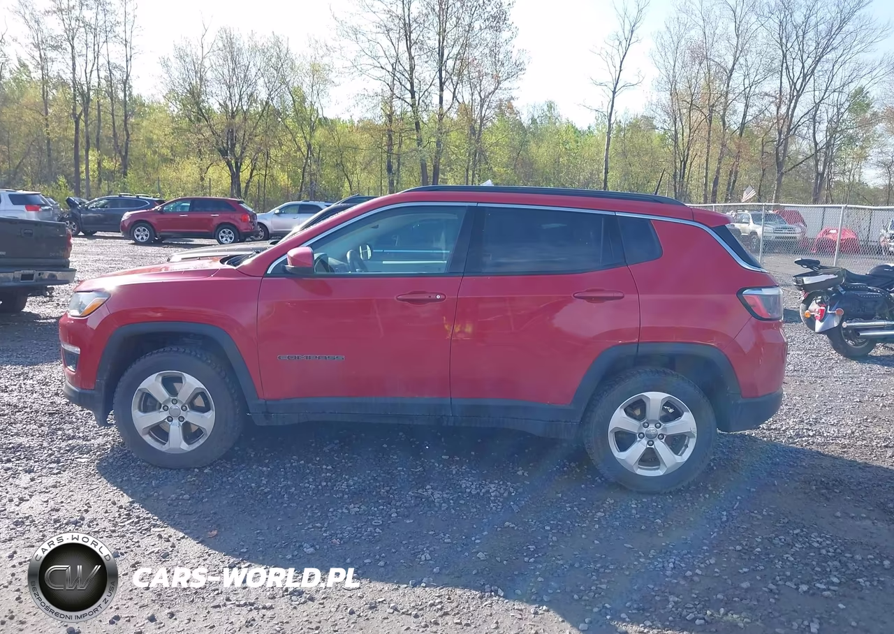 2018 Jeep Compass Latitude 4X4 VIN:3C4NJDBB2JT373408 - 14