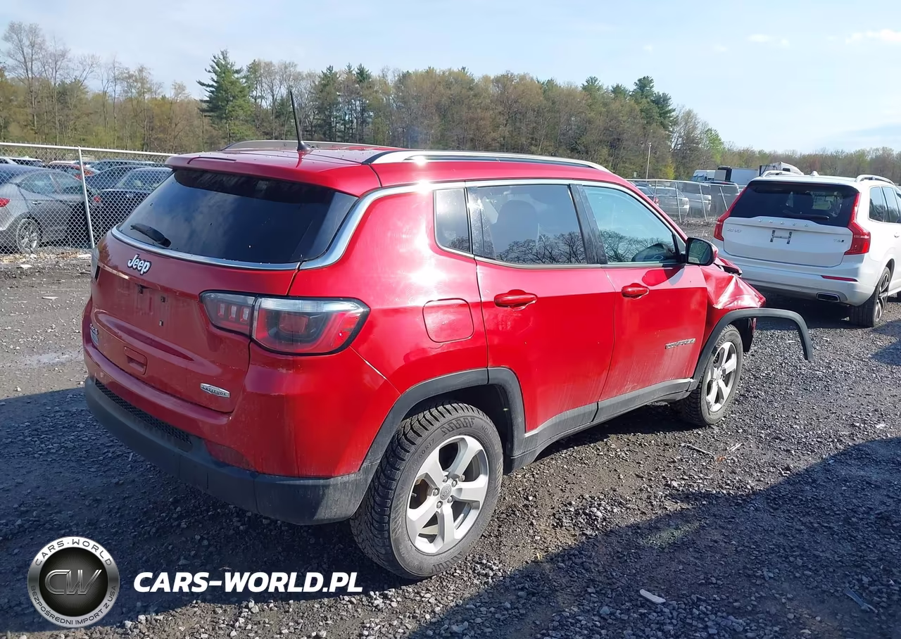 2018 Jeep Compass Latitude 4X4 VIN:3C4NJDBB2JT373408 - 4