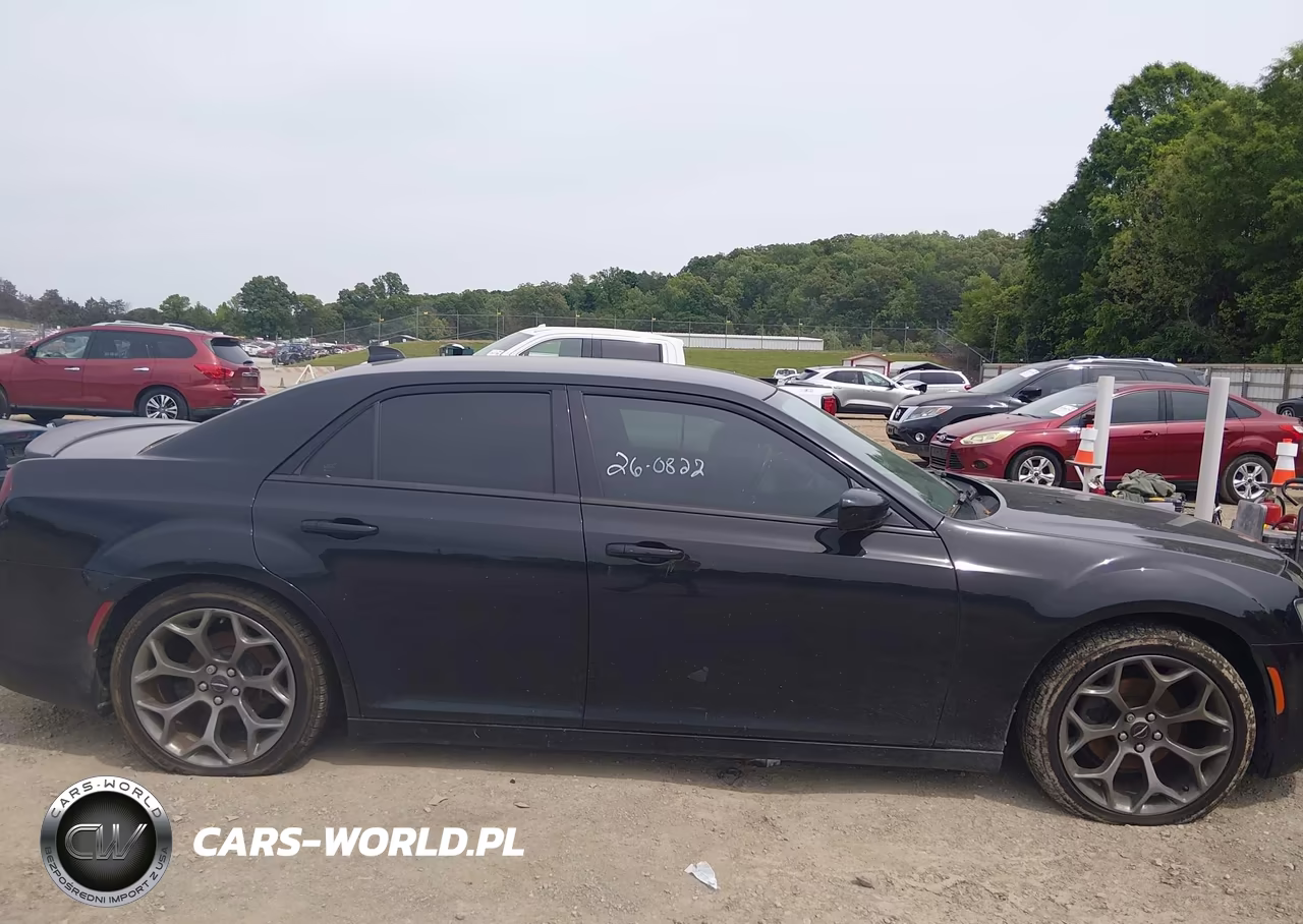 2015 Chrysler 300 300S VIN:2C3CCABG1FH887105 - 12