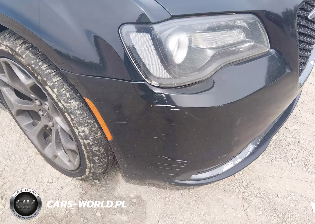 2015 Chrysler 300 300S VIN:2C3CCABG1FH887105 - 6