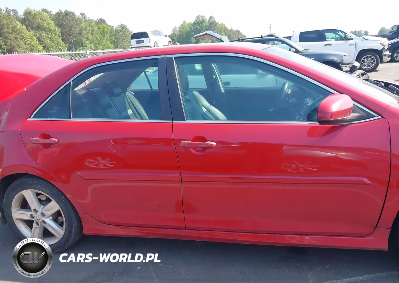 2013 Toyota Camry Se VIN:4T1BF1FK4DU694465 - 13