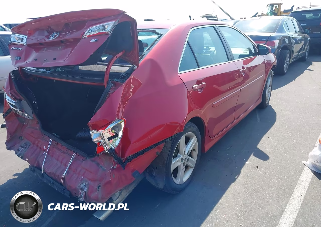 2013 Toyota Camry Se VIN:4T1BF1FK4DU694465 - 4