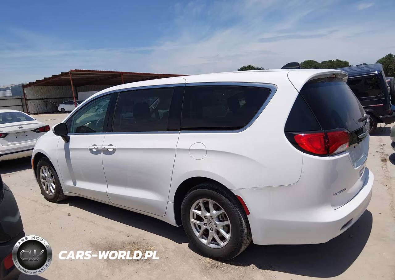 2023 Chrysler Voyager Lx VIN:2C4RC1CG8PR567277 - 14