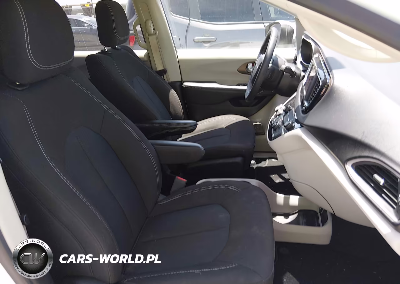 2023 Chrysler Voyager Lx VIN:2C4RC1CG8PR567277 - 5
