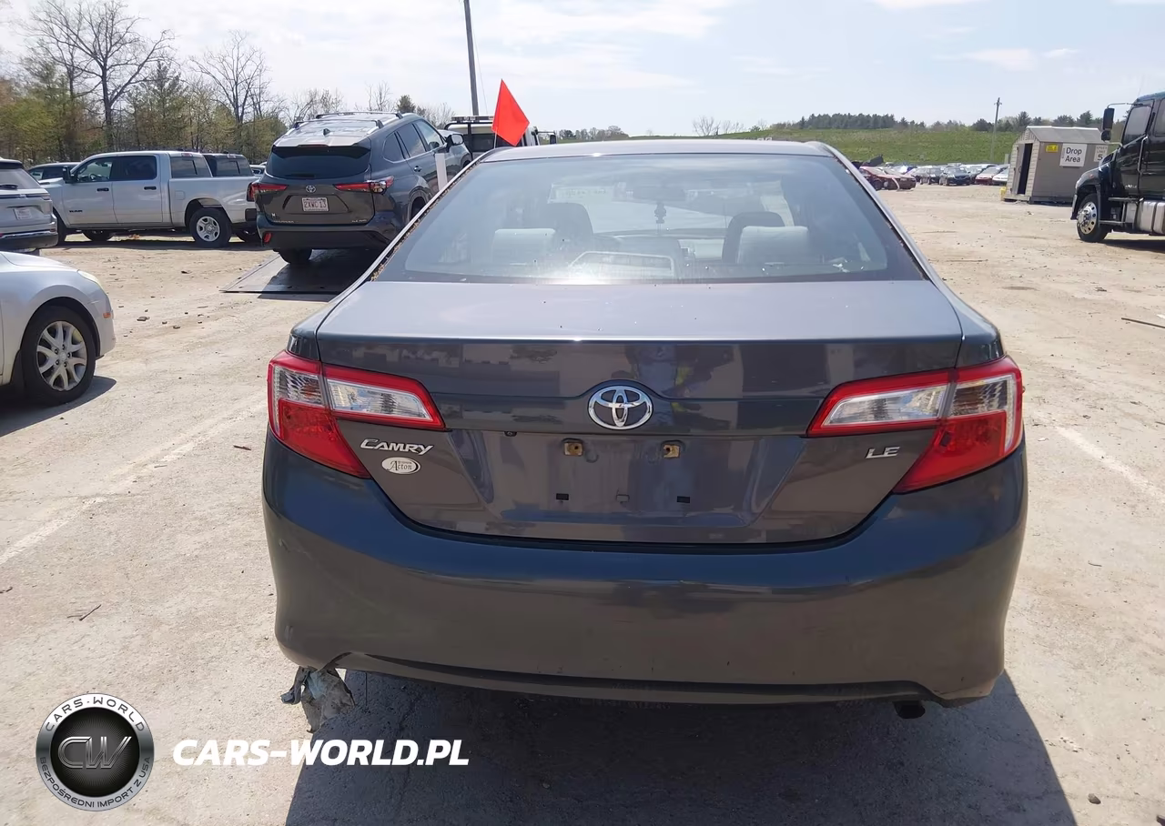 2014 Toyota Camry Le VIN:4T1BF1FK4EU392191 - 15