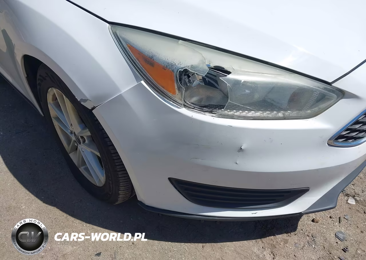 2015 Ford Focus Se VIN:1FADP3F25FL258728 - 6