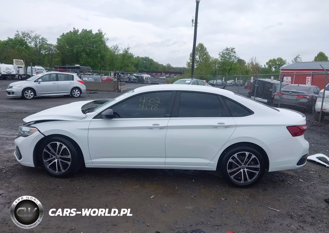 2024 Volkswagen Jetta 1.5T Sport VIN:3VWBM7BU1RM047986 - 15