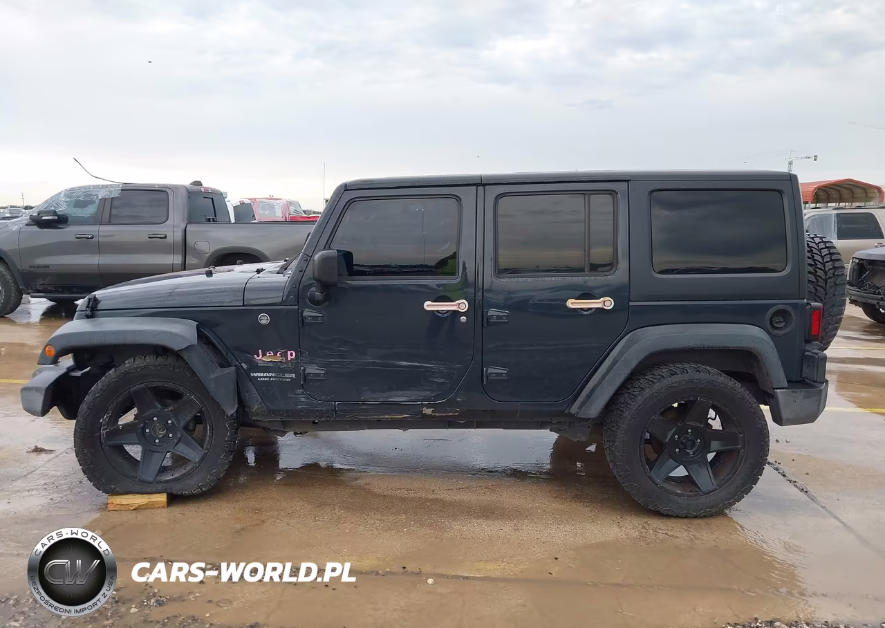 2017 Jeep Wrangler Unlimited Sport 4X4 VIN:1C4BJWDG1HL624447 - 14