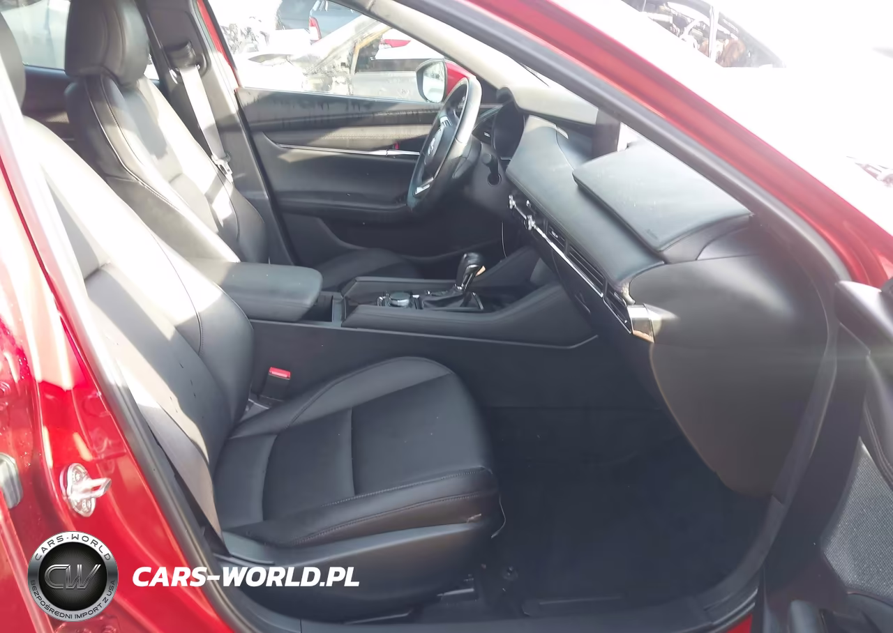 2019 Mazda Mazda3 Preferred Package VIN:JM1BPAMM6K1137058 - 5