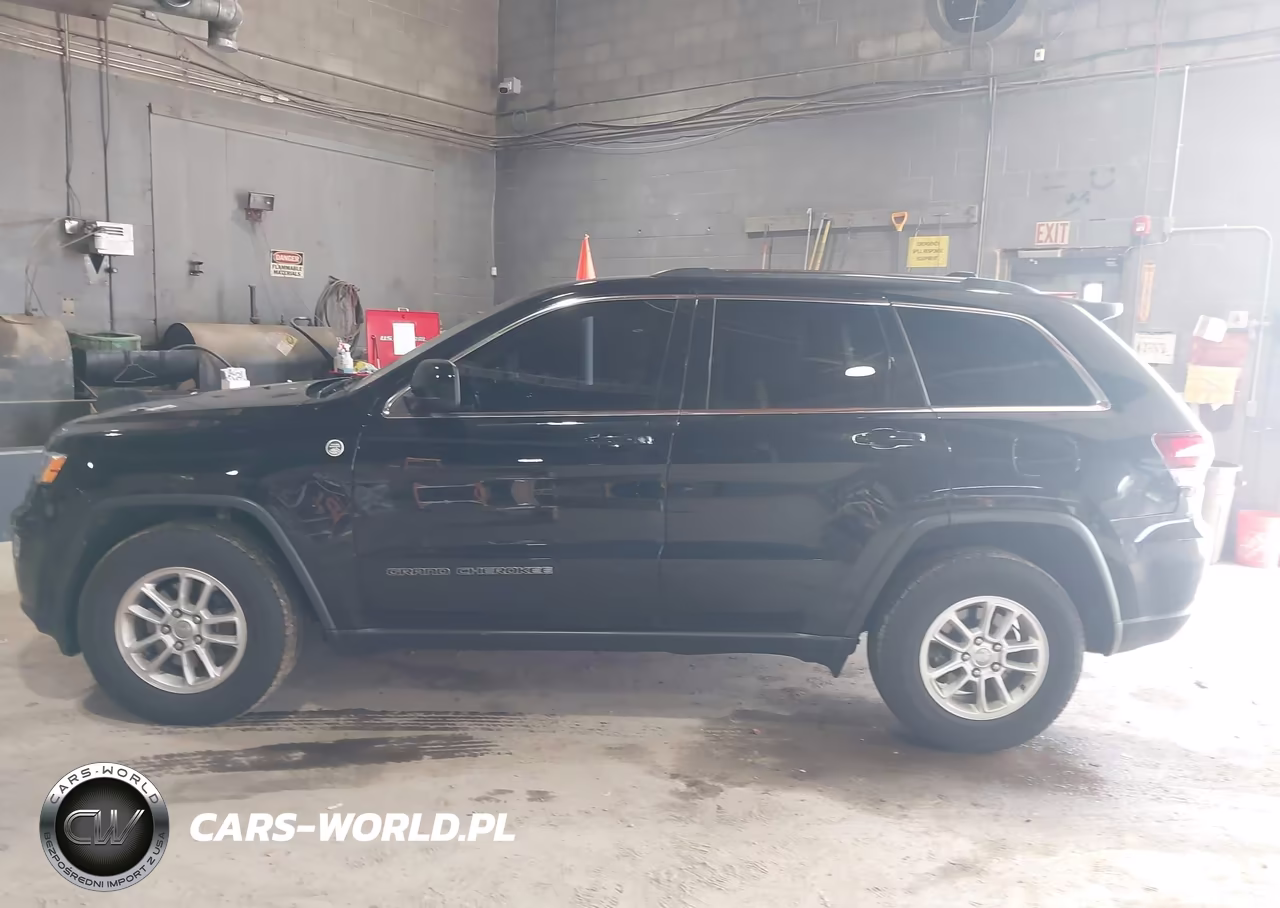 2020 Jeep Grand Cherokee Laredo E 4X4 VIN:1C4RJFAG0LC193837 - 18