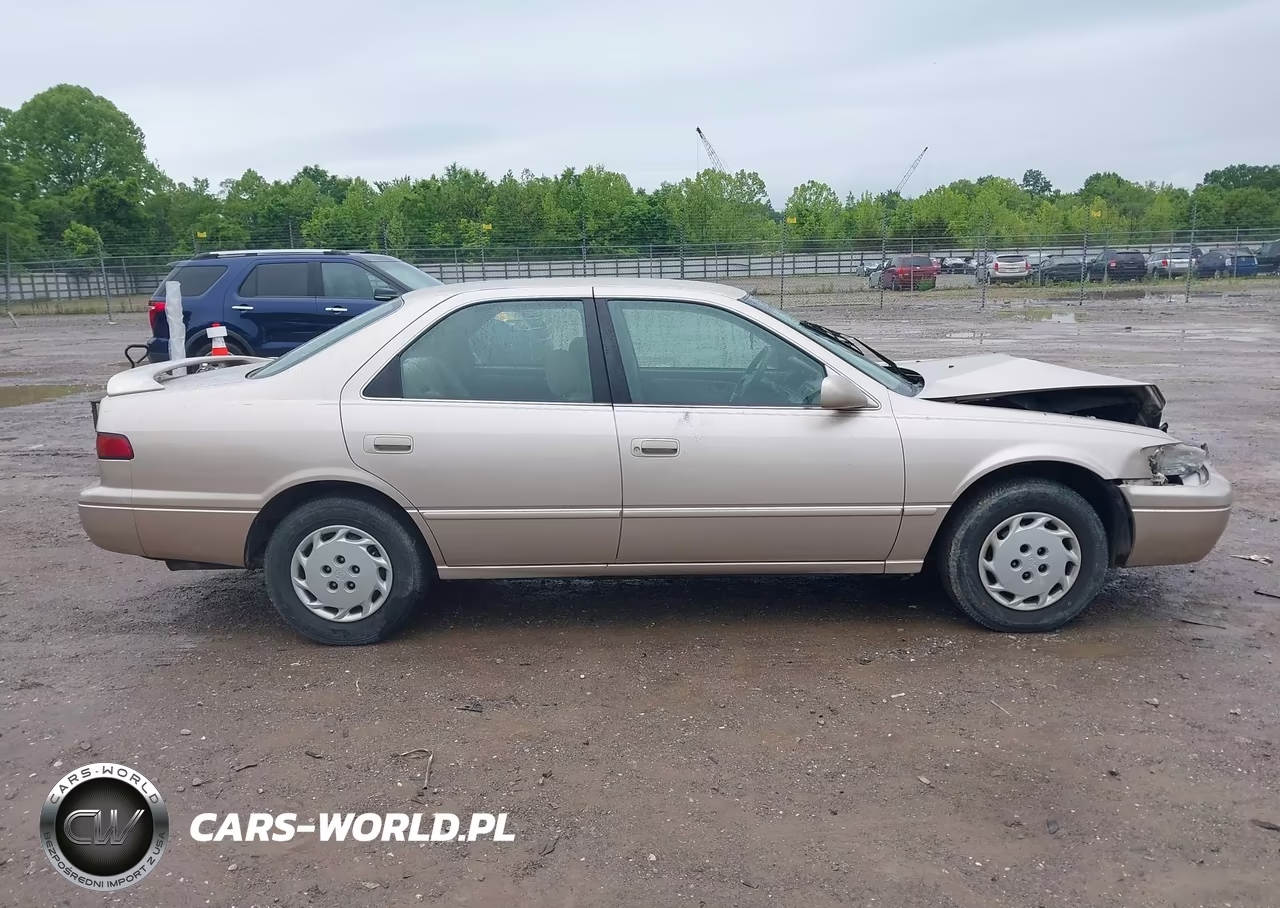 1997 Toyota Camry Le VIN:4T1BG22K9VU789582 - 13