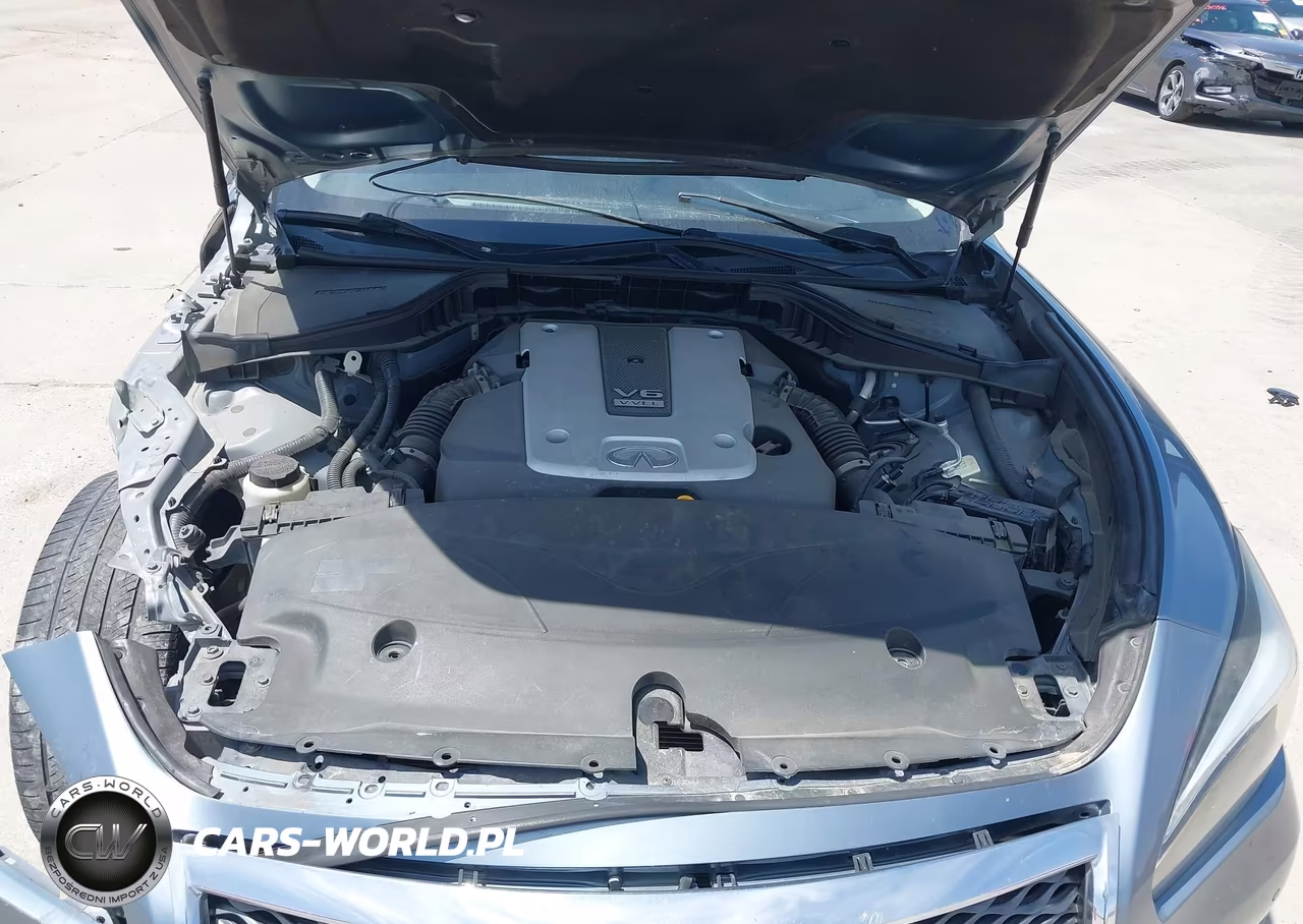2018 Infiniti Q70 3.7 Luxe VIN:JN1BY1APXJM181205 - 10