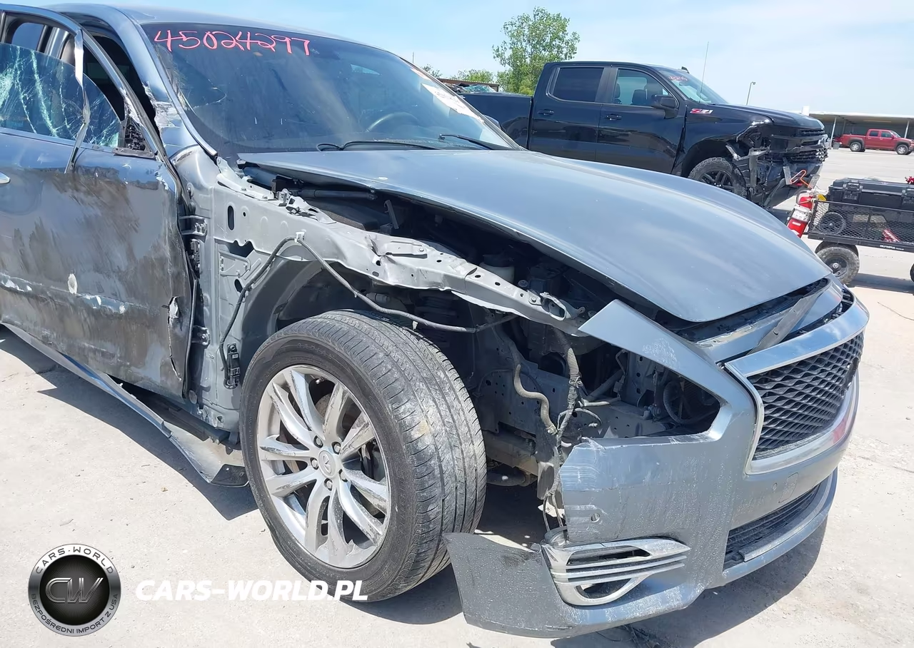 2018 Infiniti Q70 3.7 Luxe VIN:JN1BY1APXJM181205 - 19