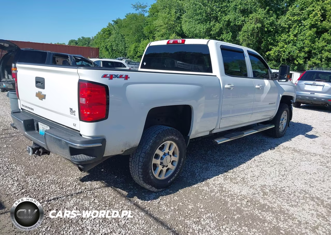 2015 Chevrolet Silverado 2500Hd Lt VIN:1GC1KVEG9FF676101 - 4