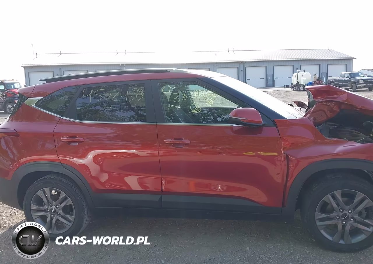 2023 Kia Seltos S VIN:KNDEU2AA9P7382124 - 13