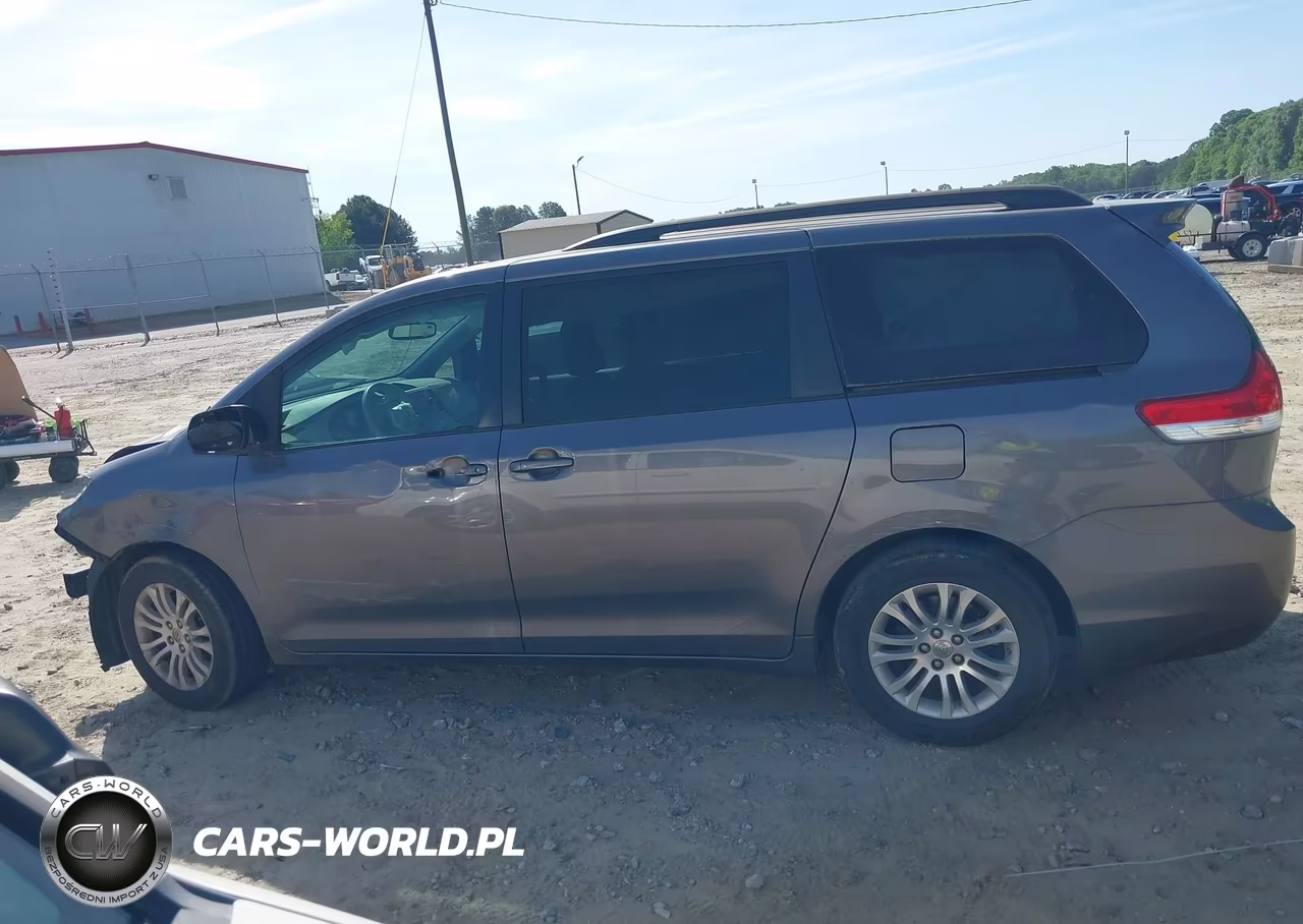 2014 Toyota Sienna Xle V6 8 Passenger VIN:5TDYK3DC4ES476890 - 15