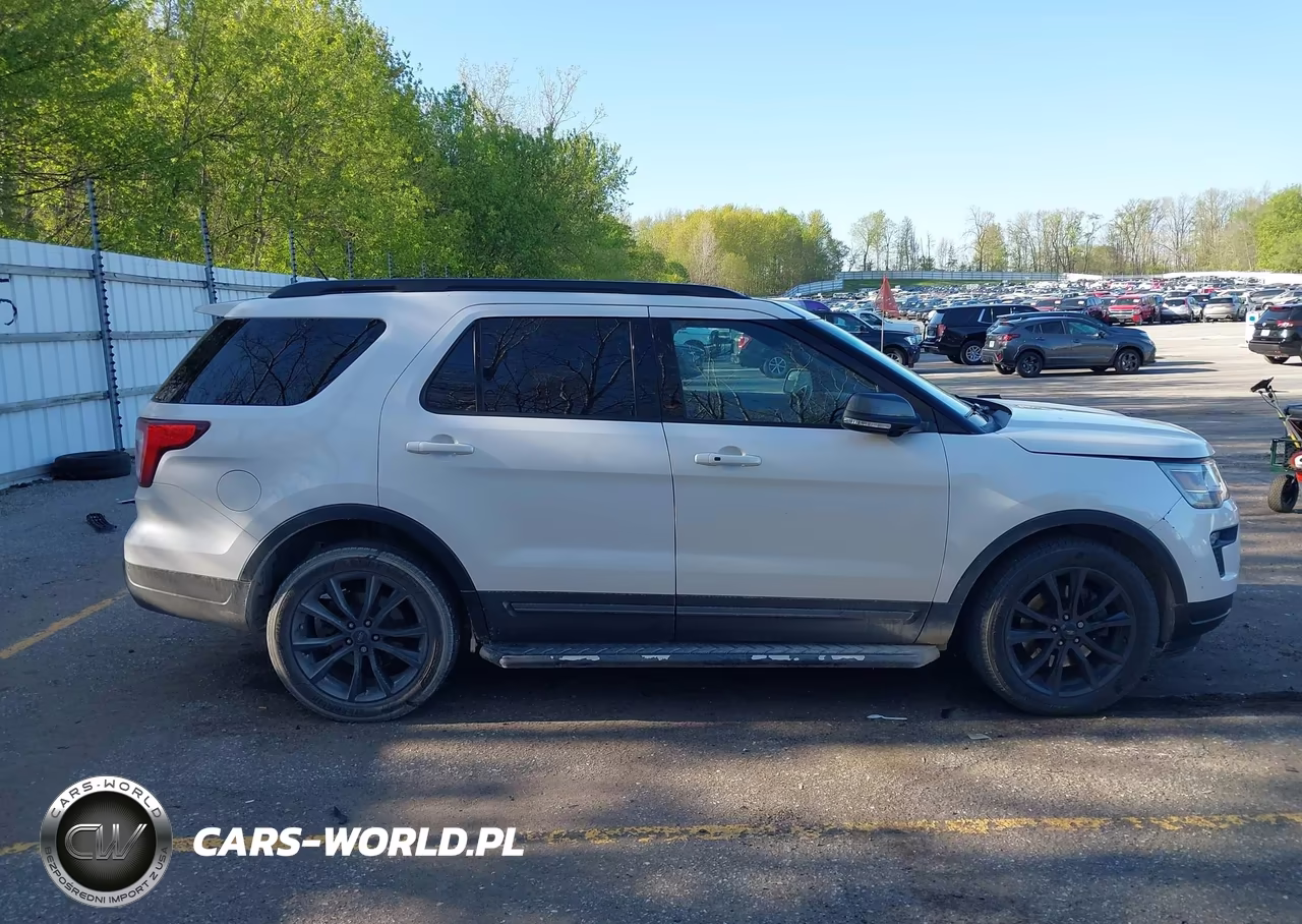 2018 Ford Explorer Xlt VIN:1FM5K8D85JGA53957 - 14