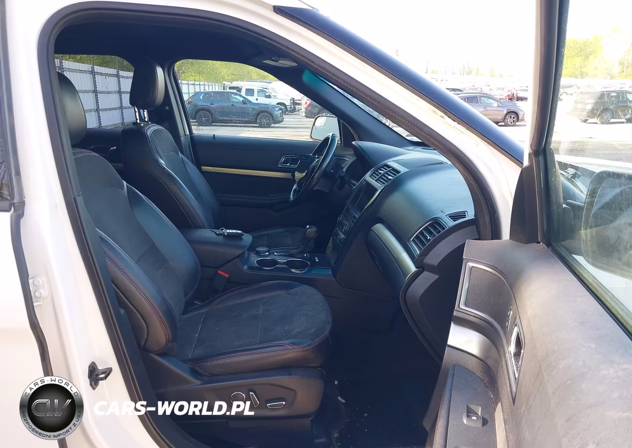 2018 Ford Explorer Xlt VIN:1FM5K8D85JGA53957 - 5