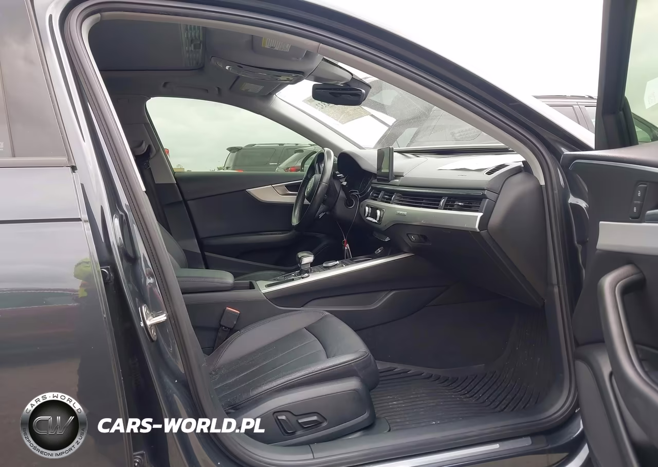2017 Audi A4 2.0T Premium VIN:WAUANAF42HN025516 - 5