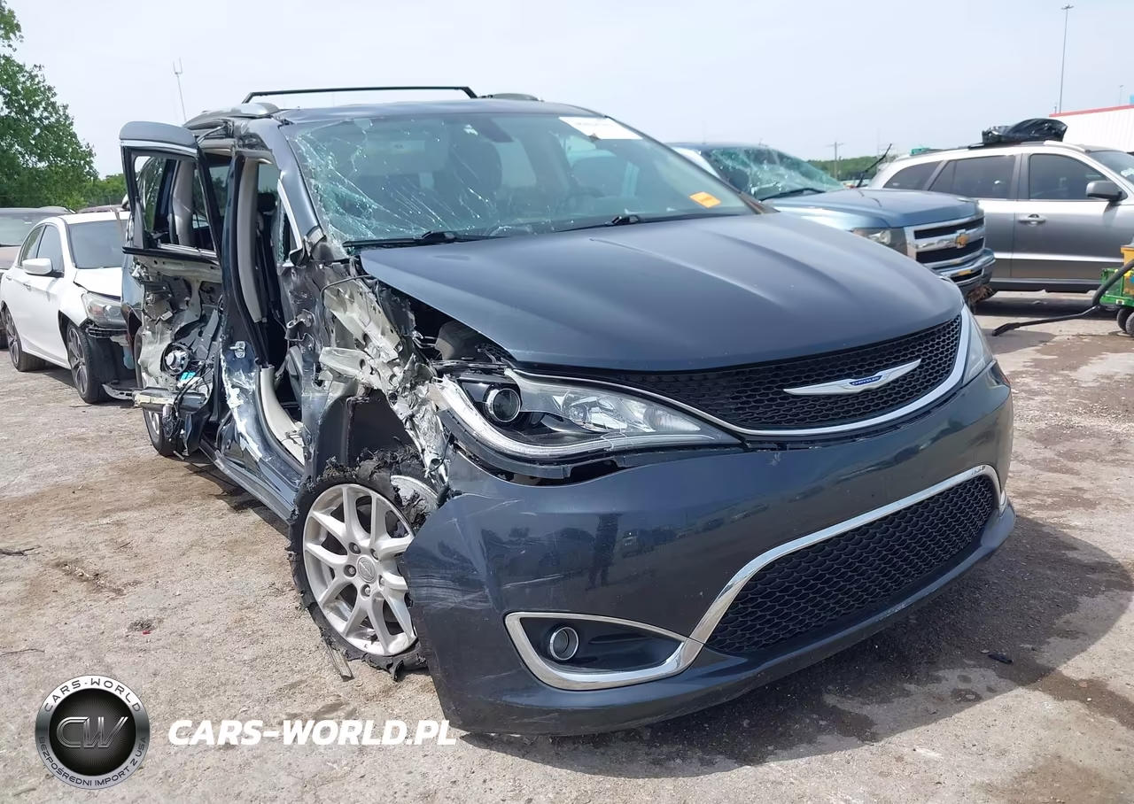 2020 Chrysler Pacifica Touring L – zdjęcie 1 z 18