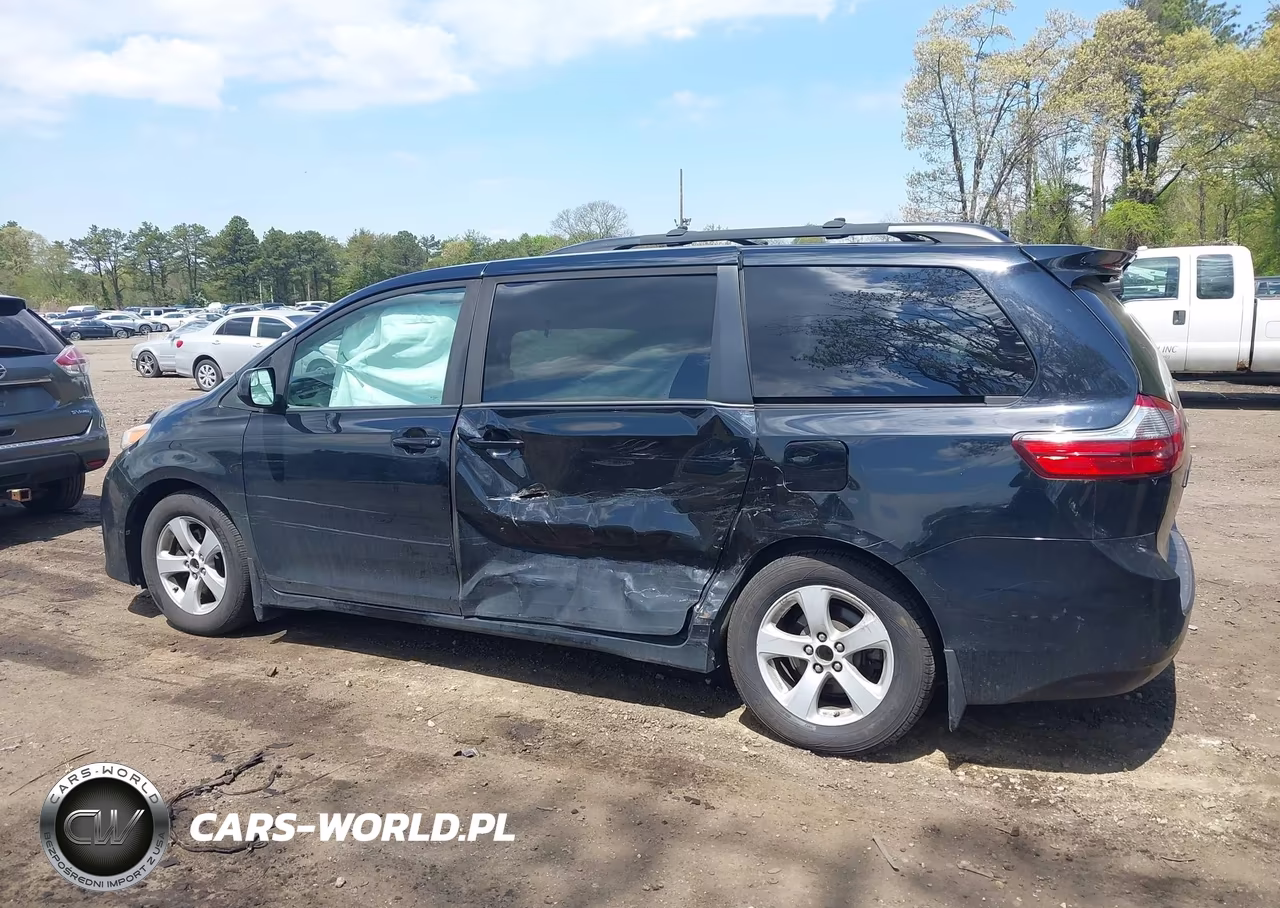 2020 Toyota Sienna Le VIN:5TDKZ3DCXLS029060 - 14