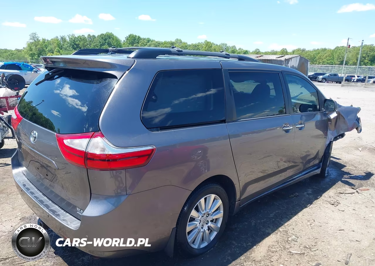 2017 Toyota Sienna Xle Premium 7 Passenger VIN:5TDDZ3DC3HS153526 - 4