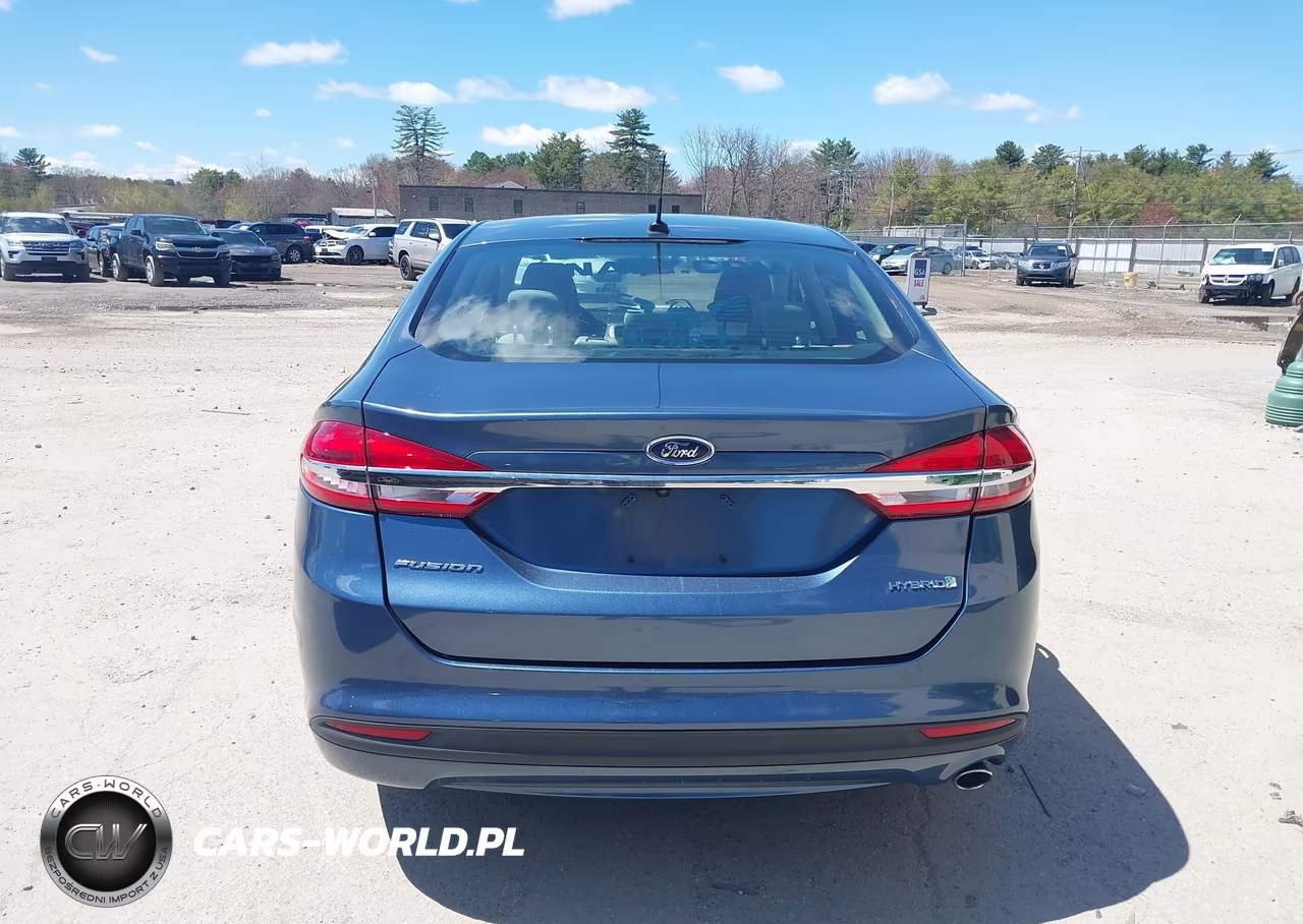 2018 Ford Fusion Hybrid S VIN:3FA6P0UU1JR243469 - 17