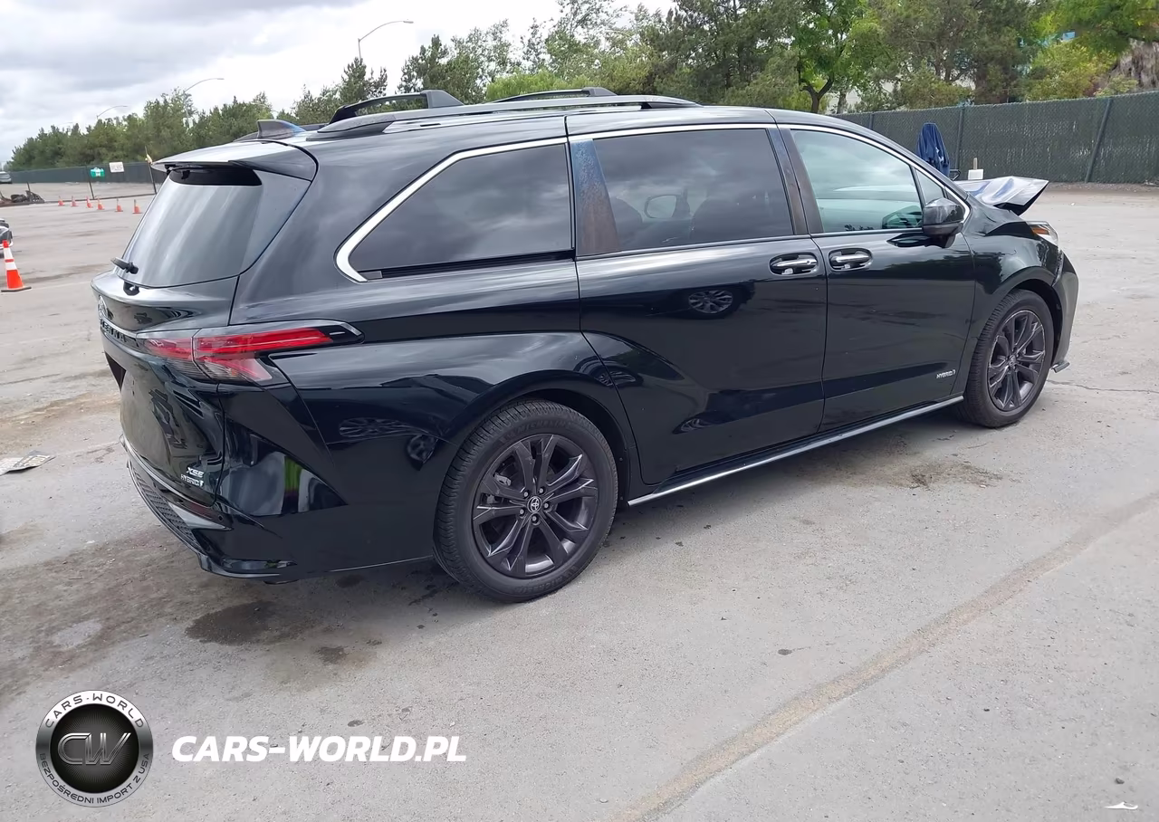 2021 Toyota Sienna Xse VIN:5TDDRKECXMS054950 - 4