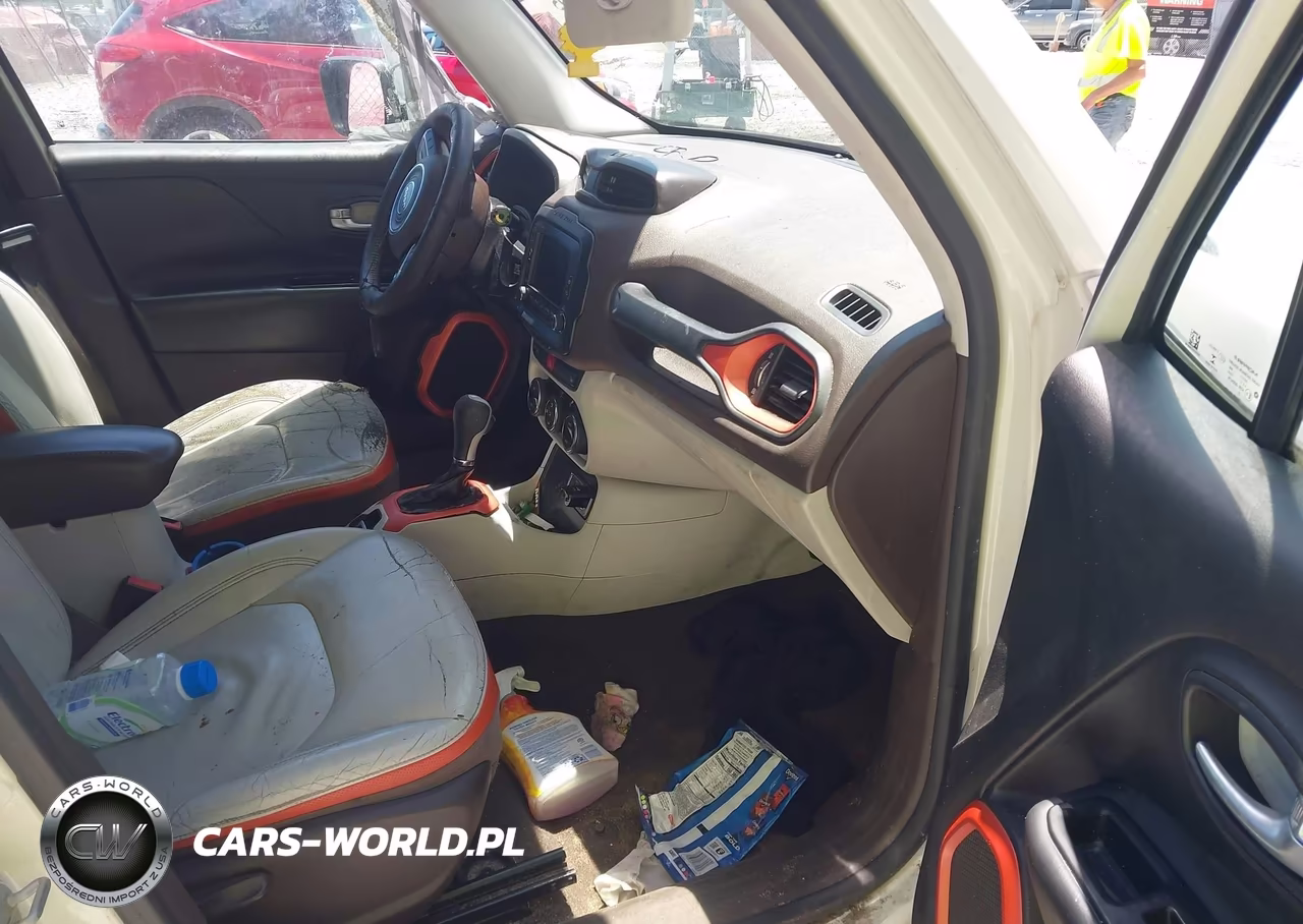 2016 Jeep Renegade Limited VIN:ZACCJADT1GPC61405 - 5