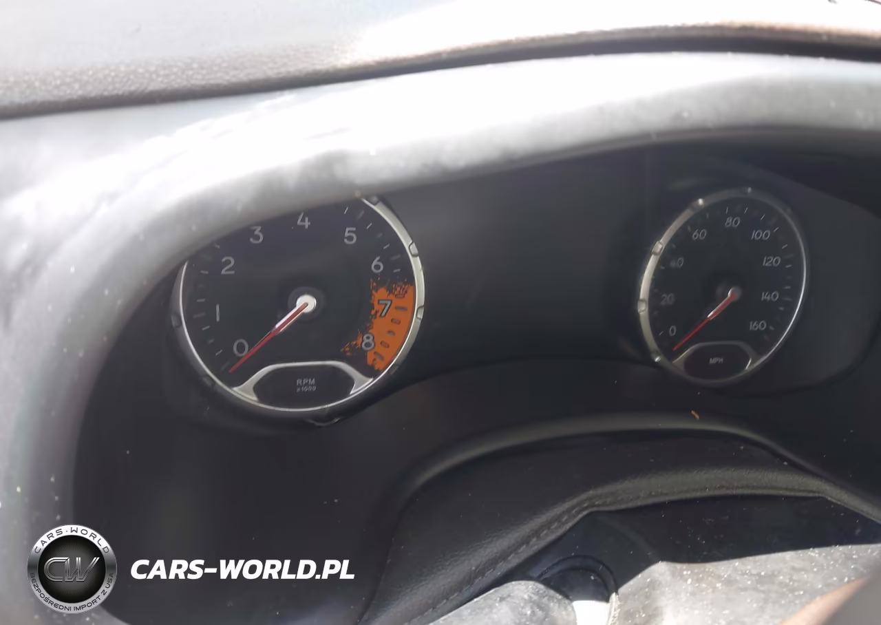 2016 Jeep Renegade Limited VIN:ZACCJADT1GPC61405 - 7