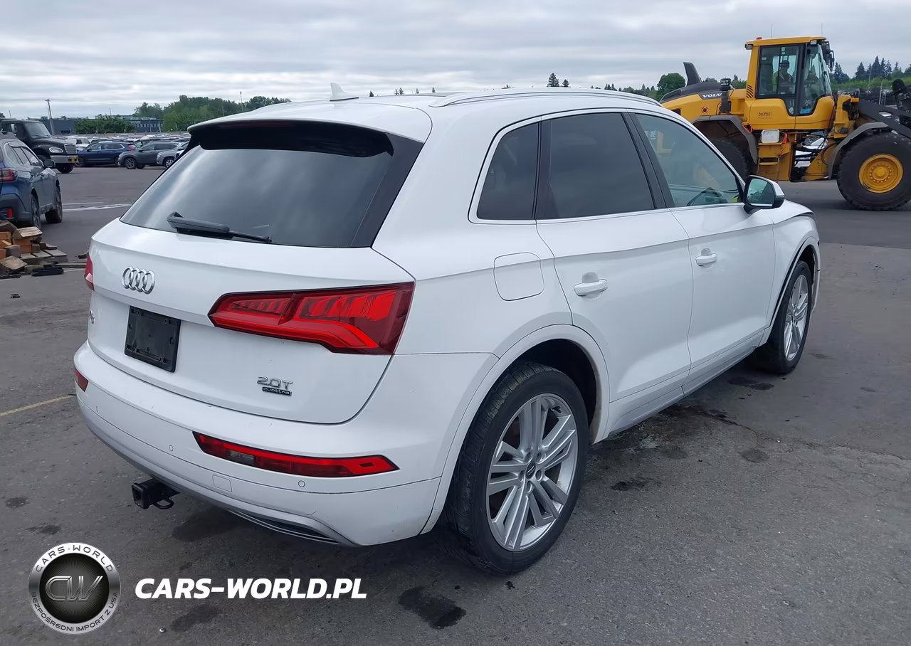 2018 Audi Q5 2.0T Premium-2.0T Tech Premium VIN:WA1BNAFY0J2084012 - 4