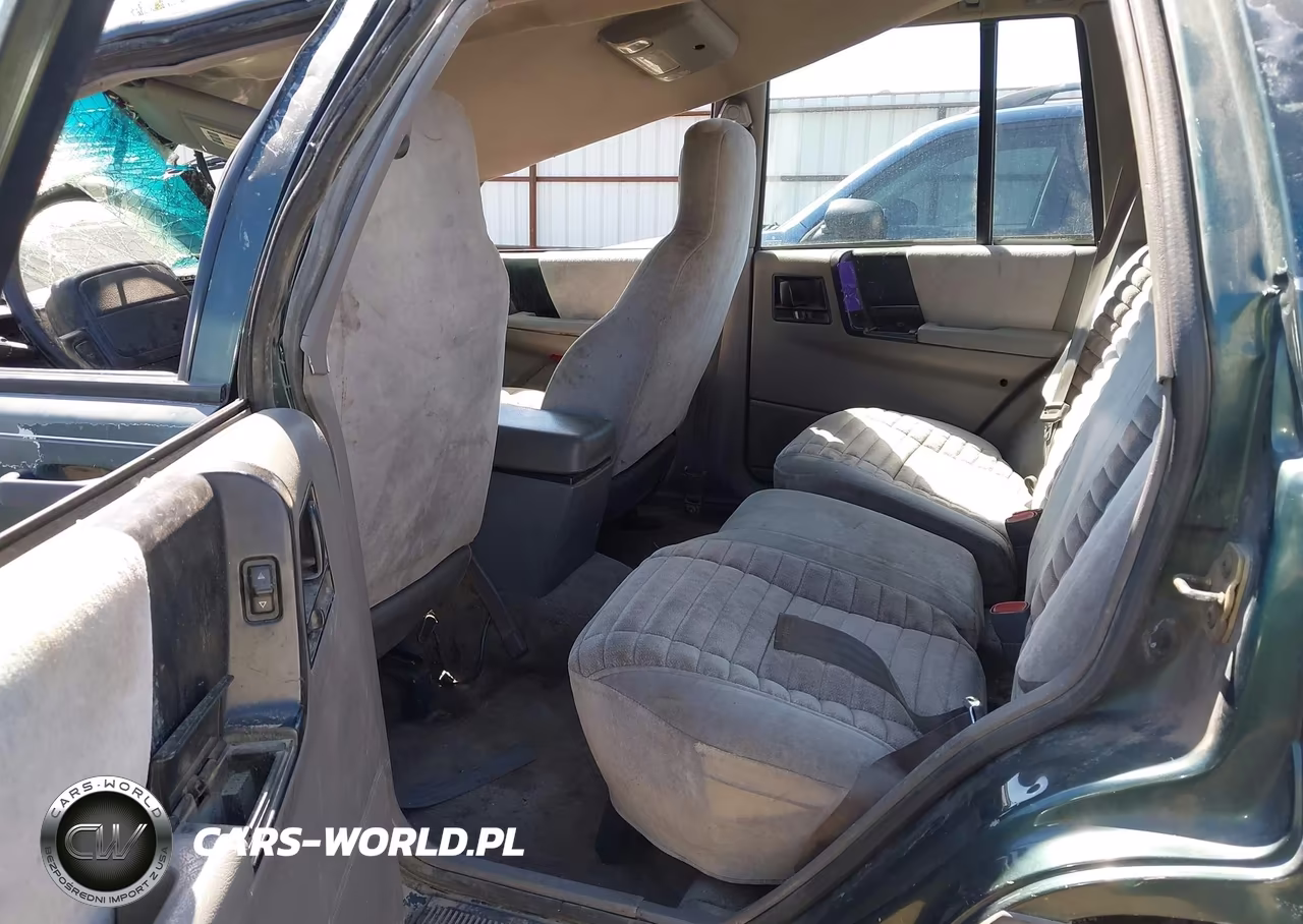 1993 Jeep Grand Cherokee Laredo VIN:1J4GZ58SXPC119846 - 8
