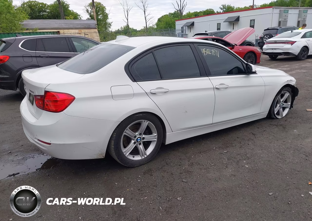 2013 BMW 328I xDrive VIN:WBA3B5C58DF591268 - 4