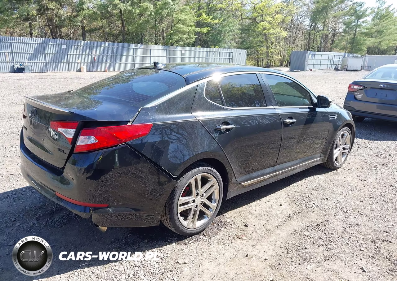 2013 Kia Optima Sx VIN:5XXGR4A63DG093907 - 4