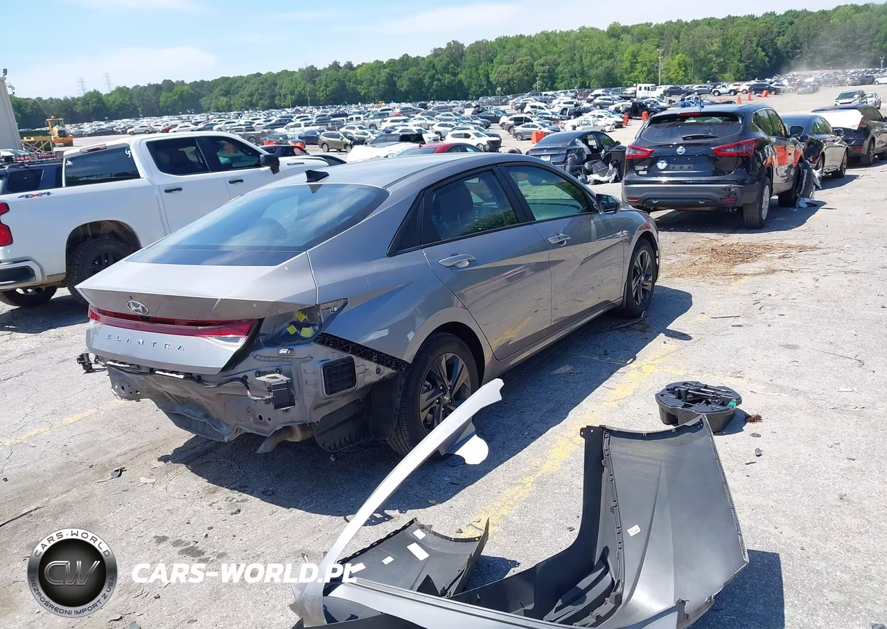 2023 Hyundai Elantra Sel VIN:KMHLM4AG1PU395471 - 4