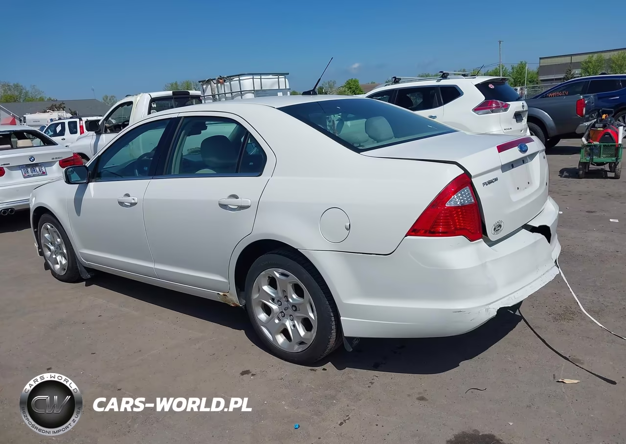 2011 Ford Fusion Se VIN:3FAHP0HA6BR246524 - 3