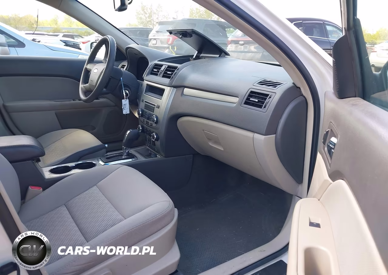 2011 Ford Fusion Se VIN:3FAHP0HA6BR246524 - 5