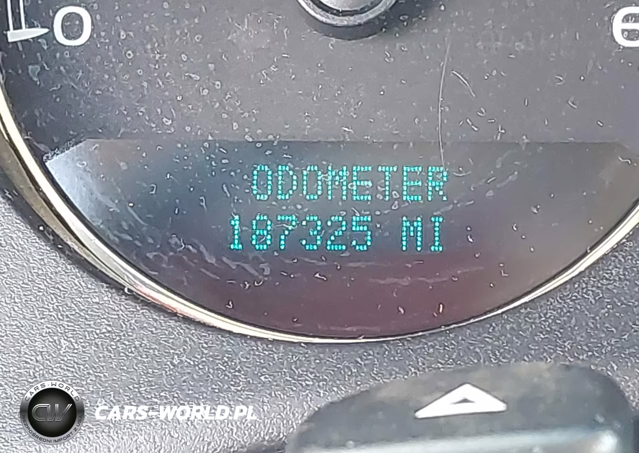 2007 Chevrolet Tahoe Ltz VIN:1GNFK130X7J405753 - 16