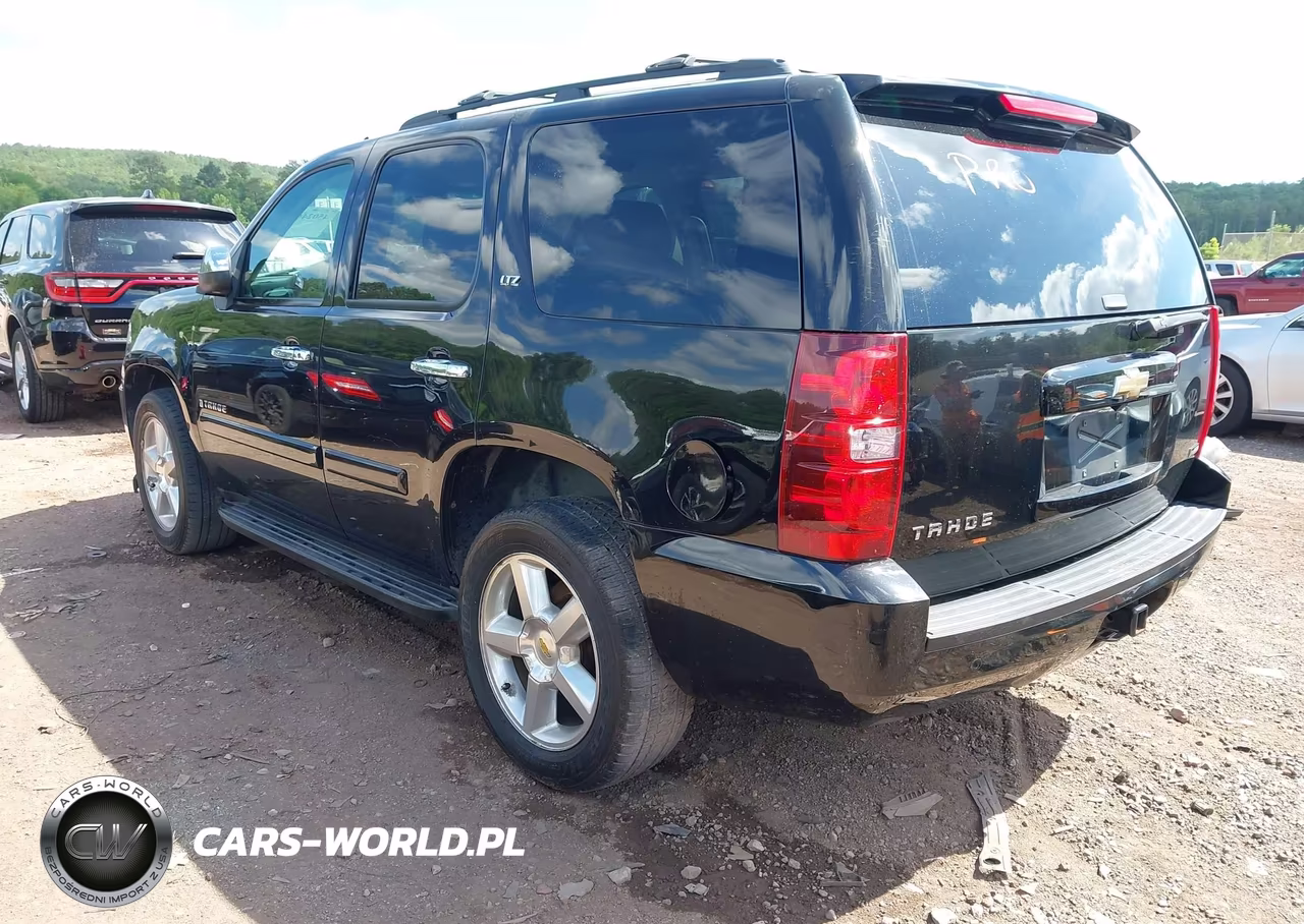 2007 Chevrolet Tahoe Ltz VIN:1GNFK130X7J405753 - 3