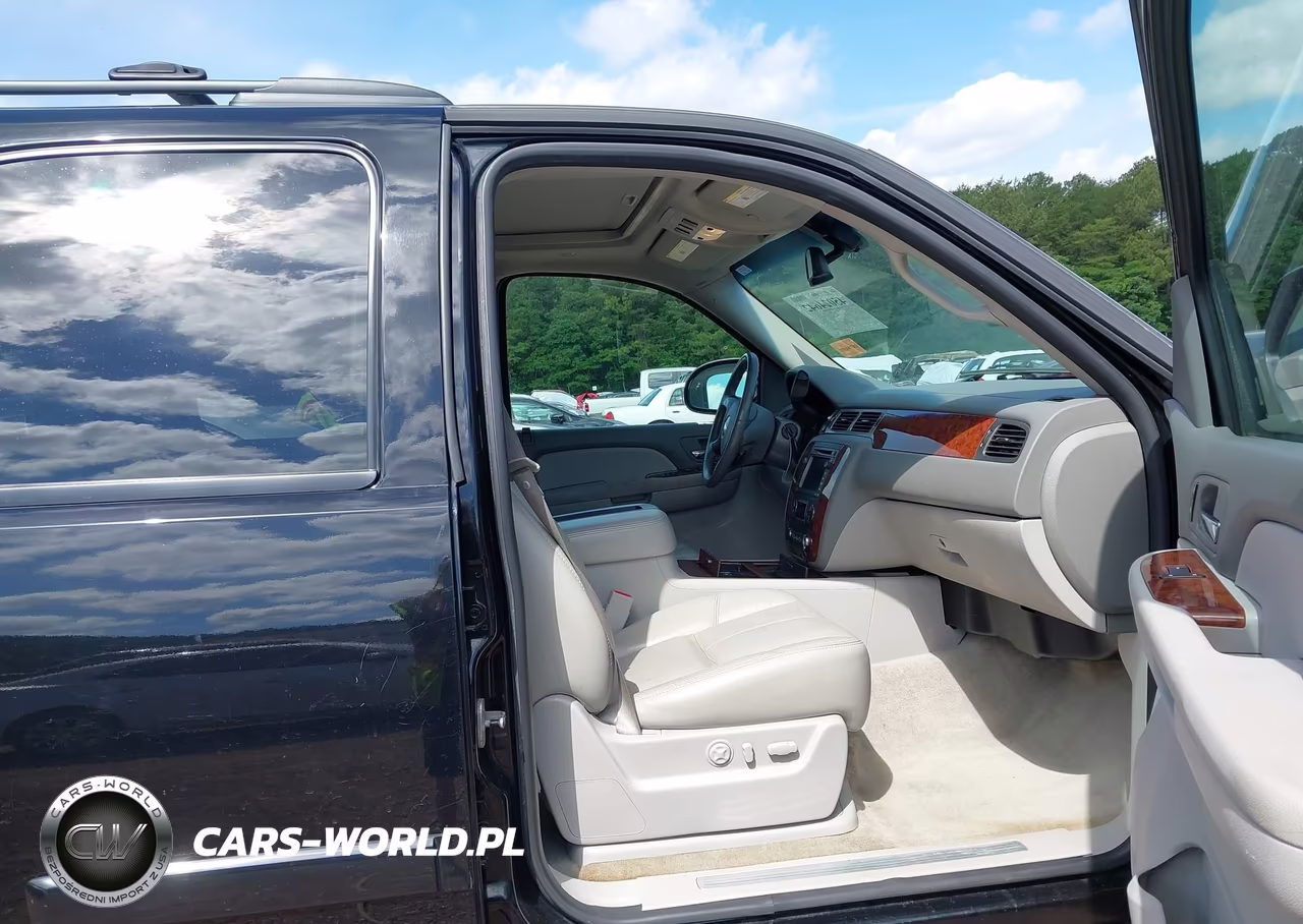 2007 Chevrolet Tahoe Ltz VIN:1GNFK130X7J405753 - 5