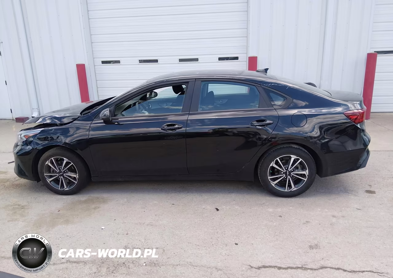 2024 Kia Forte Lxs VIN:3KPF24AD8RE818805 - 14